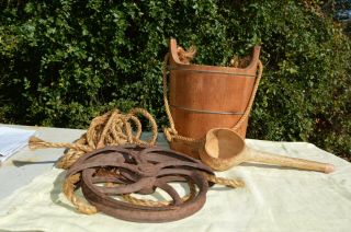Antique Well Pulley Wood Water Bucket Gourd Dipper 30 Ft Rope 3