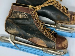 Antique Brown Leather Ice Skates Great Decor Rustic Size Unknown Remodeling 3