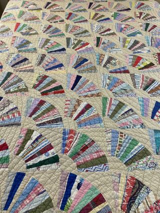 Om Goosh Vintage Handmade Hand Quilted Feed Sack Grandmothers Fan Quilt 67/79 "
