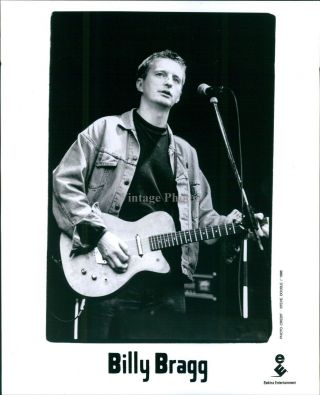 Photo Musician Billy Bragg English Protest Left Wing Activist Folk 8x10