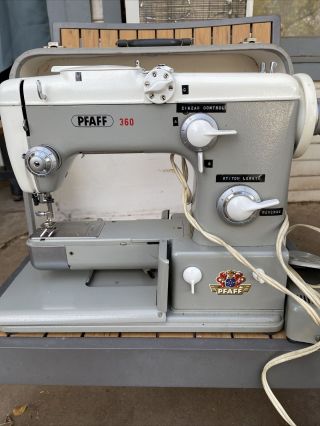 Vintage Pfaff Type 360 Automatic Sewing Machine With Foot Pedal