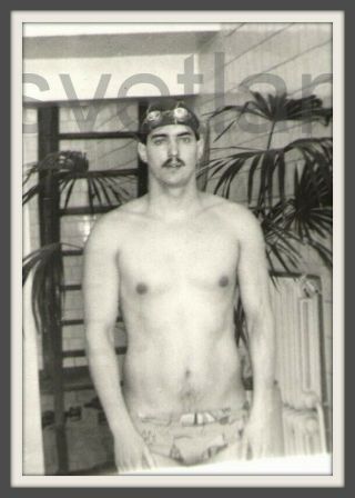 Sports Pool Swimmer Handsome Man Trunks Muscle Bulge Physique Gay Vintage Photo