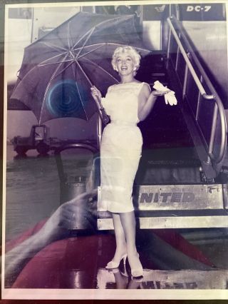 Marilyn Monroe United Airlines Dc - 7 Rare Photograph Framed 16 X 12