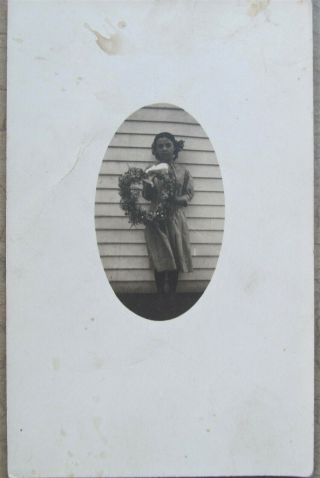 Vintage Black & White Photo Postcard - Girl Oval Picture With A Heart Wreath.