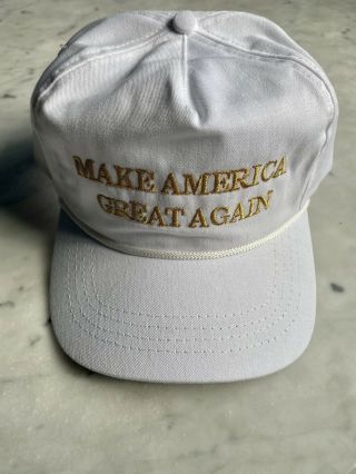 Official Maga Hat 2016 Cali Fame White Gold Rare Authentic Dead Stock
