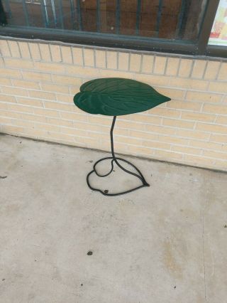 Salterini Style Vtg Mid Century Modern Wrought Iron Lily Pad Leaf Side End Table