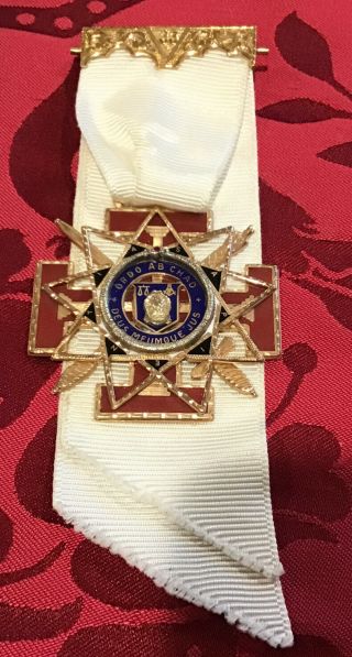 Huge 35g 10k Gold Masonic Scottish Rite 33rd Ordo Ab Chao Deus Meumque Jus Medal