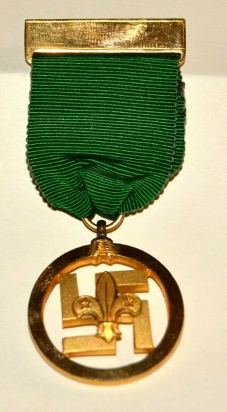 1934 Dg Collins Box Medal Of Merit Swastika Boy Scout Uniform Pinback Award