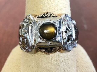 Vintage 10k Tu Tone Gold 32nd Degree Masonic Ring Size 10 W/ Unique Stone