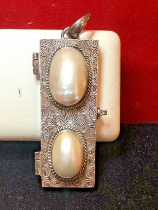 Vintage Estate Sterling Silver Mother Of Pearl Pendant Signed Som 