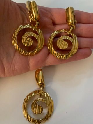 Vtg Givenchy Paris Ny Gold Tone Swirl Drop Dangle Pendant Clip On Earrings Set