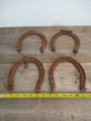 4 Vintage Rusty Horse Shoes Horseshoes Western Rusted Decor 7 " Cowboy