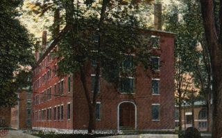 Brunswick,  Me,  Maine Hall,  Bowdoin College,  Vintage Postcard A723