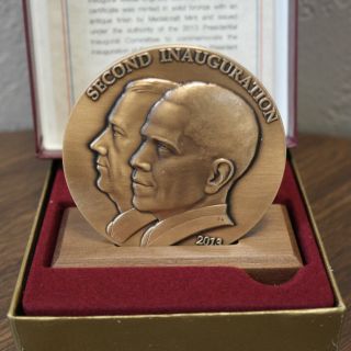 2013 Official Barack Obama Inaugural Medal Gift Box