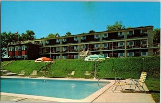 Vintage Postcard Wandlyn Motel Woodstock Brunswick By Centennial Print