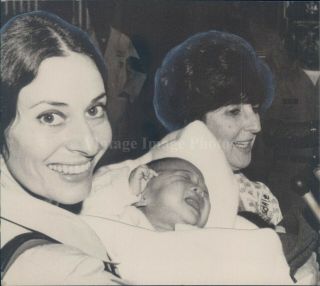 1975 Mrs Tisdale Fort Benning Orphans Ina Balin Saigon Vietnam Per Bambini