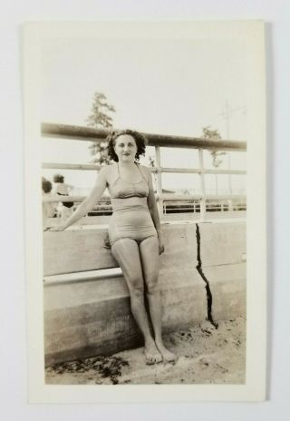 Vintage Photograph Pretty Woman At The Beach 1940 Snapshot
