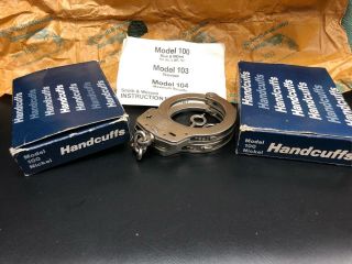 Vintage Smith And Wesson & S&w Handcuffs Model 100 Nickel Nib Rare