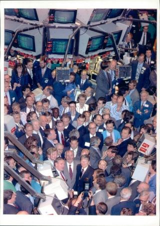 1992 Press Photo Ronald Reagan & Mikhail Gorbachev At York Stock Exchange