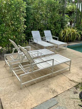 Set Of Four Vintage Modern White Chaise Lounge Pool Chairs