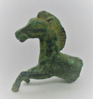 DETECTOR FINDS ANCIENT ROMAN BRONZE POMMEL IN THE FORM OF A CAVALRY HORSE 3