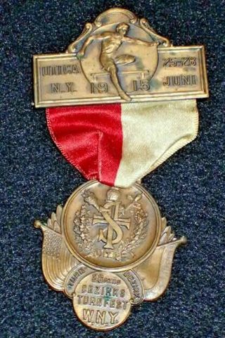 1915 Bezirks Turnfest Utica York 25 - 28 June Medal - Very Scarce