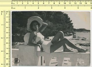 095 Hairy Armpits Bikini Woman With Hat On Beach Swimwear Lady Vintage Old Photo