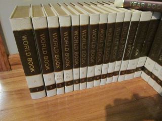 Vintage 1972 World Book Encyclopedia COMPLETE Set 22 Volumes,  1976 - 1979 Events 2