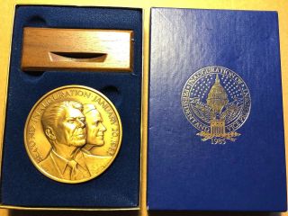 Ronald Reagan George Bush Official 1985 Presidential Inaugural Medal Set Box