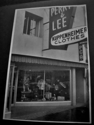 1959 Photo Perry&lee Kuppenheimer Clothes,  Colfax Washington,  Store Front