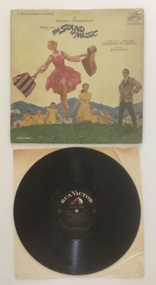 Vintage 1965 “the Sound Of Music” Vinyl Lp W/original Storybook Insert.