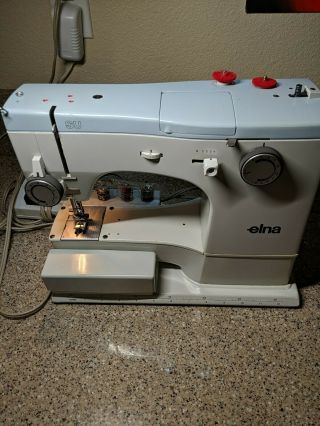 Vintage Elna SU Sewing Machine With Case Foot Pedal 3