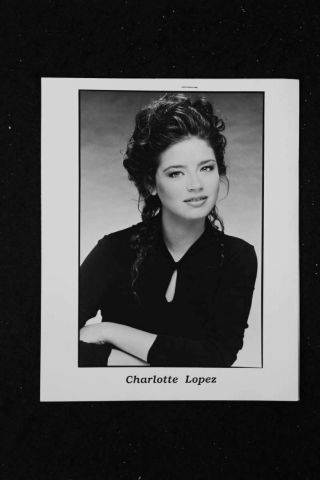 Charlotte Lopez - 8x10 Headshot Photo W/ Resume