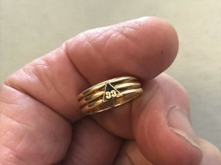 Vintage 14k Solid Gold Ribbed Band Ring Masonic Scottish Rite 33rd Degree Size 4