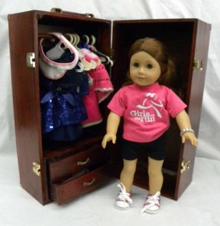 2013 18 " American Doll With Vintage Wardrobe,  Clothes And Accessories