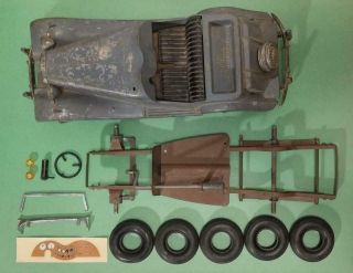 Doepke Mg Td Parts Car Diecast 1:16 Model Toy Sports Roadster Kit Vintage 1950s