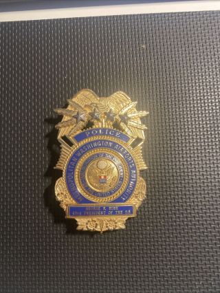 Mwaa Police Presidential Inaugural Badge.  George Bush 43.  Used/mint.