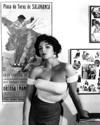 Actress Joan Collins - 8x10 Early Publicity Photo (ee - 133)