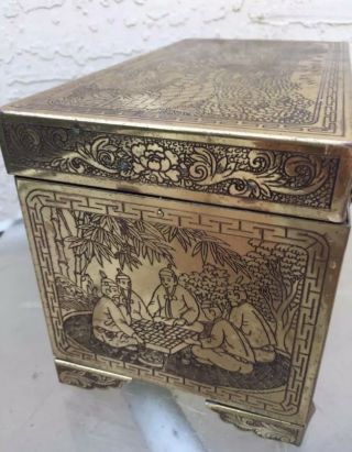 ESTATE VINTAGE CHINESE STORYTELLER ENGRAVED BRASS TRUNK JEWELRY CHEST BOX 3