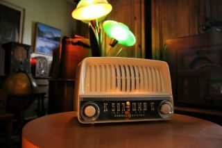 Vintage Ge Tube Radio Model 136,