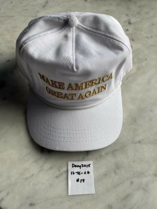Official Maga Hat 2016 Cali Fame Dead Stock With Tags White And Gold