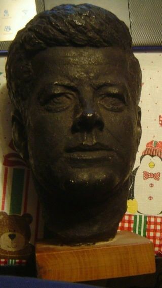 Vintage 1964 John F Kennedy,  Head/bust Sculpture,  By Austin Productions Inc.  Ex