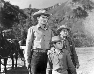 Western Tv Show The Rifleman Glossy 8x10 Photo Poster Chuck Conners Print