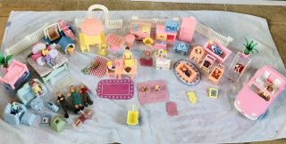 VINTAGE PLAYSKOOL 1991 Victorian Dollhouse with Furniture and Dolls 3