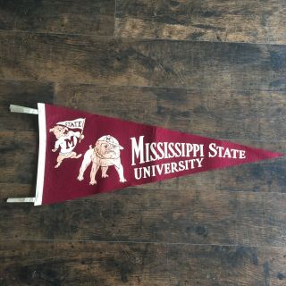 Vintage Mississippi State University Bulldogs 29.  5” Football Sports Felt Pennant