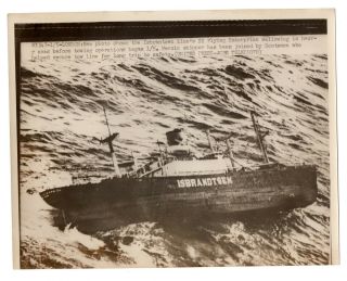 Shipwreck United Press 5 Photos - Ss Flying Enterprise - B/w - 7 " X 9 " Jan.  1952