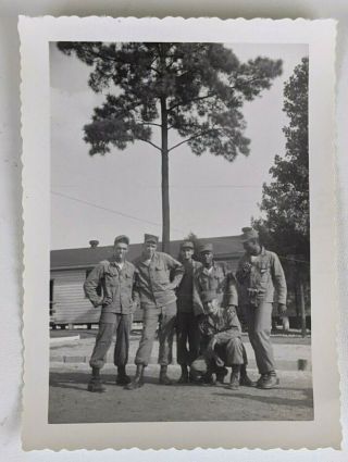 1950s Us Army Soldiers White Black African American Gi Snapshot Photo Barracks
