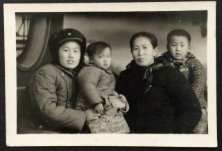 Studio Photo China Pla Woman Child Fur Cap Chinese Army Photo 1950s Orig.