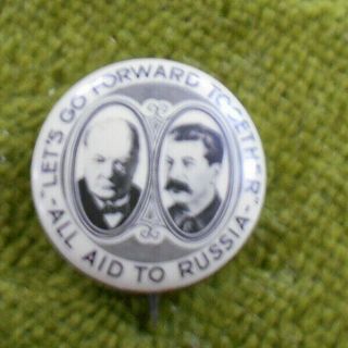 D478.  Wwii Winston Churchill / Joseph Stalin Tin Badge - Aid To Russia