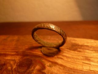 EARLY MEDIEVAL SAXON OR VIKING DECORATED FINGER RING - METAL DETECTING FIND 2